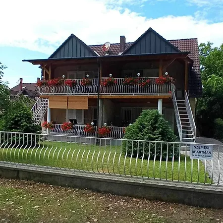 Szemes Balaton Villa *